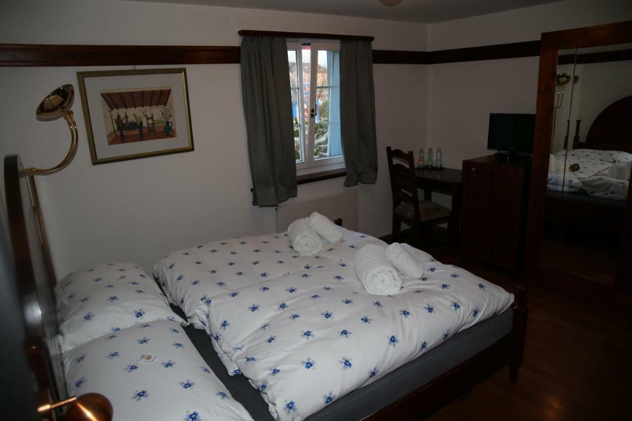 Landgasthof Hirschen Hotel Amriswil Bagian luar foto