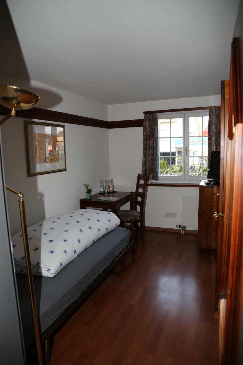 Landgasthof Hirschen Hotel Amriswil Bagian luar foto