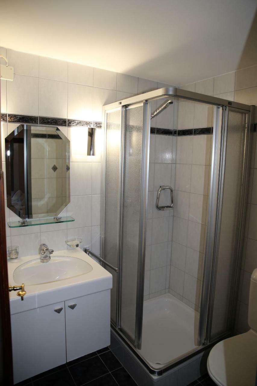 Landgasthof Hirschen Hotel Amriswil Bagian luar foto