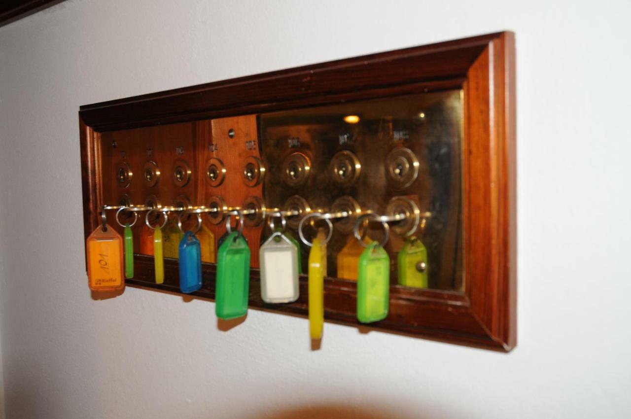 Landgasthof Hirschen Hotel Amriswil Bagian luar foto